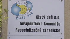 V Čistom dni vládne strach, tvrdí zamestnankyňa ústredia práce. Ministerstvo to odmieta