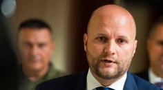 Naďovi opäť volali z Fínska. Sme jednou z posledných krajín, ktoré neodobrili jeho vstup do NATO