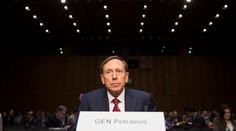 Bývalý šéf americkej CIA: Ak Putin na Ukrajine použije jadrové zbrane, USA zničia ruské vojská