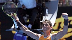 Nadal sa prebojoval na Australian Open do 3. kola, rovnako tak aj Federer s Čiličom