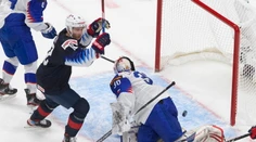 Američania prestrieľali Slovákov pomerom 43:18 a postúpili do semifinále