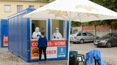 V sobotu na Slovensku odhalili viac ako tisíc nových prípadov koronavírusu. Pribudlo aj 18 úmrtí