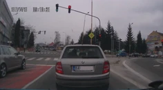 Máte v aute autokameru? Tu je vysvetlené, ako vám zábery môžu pomôcť