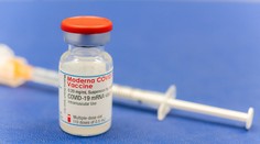 EMA odporúča očkovať deti vo veku 12 až 17 rokov aj vakcínou Moderna