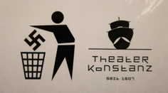 Nemecké divadlo uvedie hru Mein Kampf. Voľný vstup má každý, kto si dá pásku so svastikou