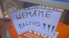 Nedostatok benzínu a nafty pretrváva. Pumpári po celom Slovensku začínajú byť zúfalí