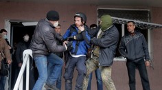 Na východe Ukrajiny vztýčili vlajku Doneckej ľudovej republiky