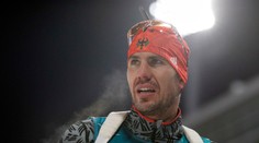 V šprinte mužov zlatý Nemec Peiffer, 22. Kazár