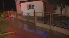 Výdatné dažde vystriedali záplavy. Obce v susednom Česku zasiahla prívalová vlna