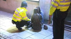 V Belgicku úraduje gang falošných taxikárov. Znásilňujú dievčatá