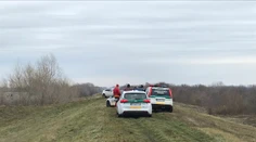 Záhadný nález na južnom Slovensku. Na hrádzi rieky Nitra našli mŕtveho muža