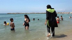 Nice sa stalo ďalším mestom, kde zakázali nosenie burkín