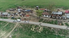 Pred rokom boli v karanténe za policajnými páskami. Dnes je v Žehre nulový záujem o očkovanie