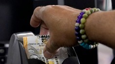 V USA padol miliardový jackpot, víťaza teraz čaká zásadné rozhodnutie