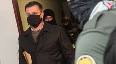 Exnámestník SIS vedel, že si po neho príde NAKA. Upozornil ho na to muž, ktorý je na úteku