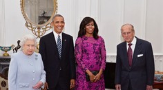 Obamovci súkromne obedovali s kráľovnou Alžbetou II.