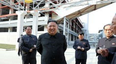 Špekulovalo sa, že je chorý, ba dokonca mŕtvy. Vodca KĽDR po troch týždňoch na verejnosti