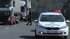 Prežil zázrakom! Motorkárovi skrížila cestu črieda lesnej zveri
