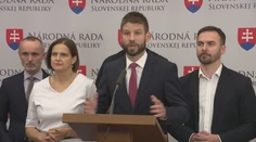 Opozícia sa prebúdza. Vláde nedá ani sto dní a žiada hlavu ministra vnútra