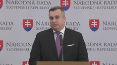 Danko sa ospravedlnil Plavákovej za vyjadrenia Huliaka. Pri otázke šéfa NR SR od neho cíti zradu