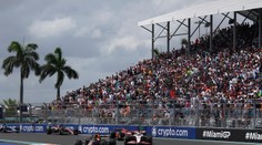 Fanúšikovia F1 smútia. Víkendové preteky na okruhu v Imole zrušili