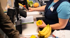 Japonský reťazec testoval superpomalú pokladňu, jeho tržby vzrástli