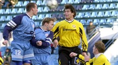 Polícia pátra po niekdajšom ligovom futbalistovi. Odišiel z miesta dopravnej nehody