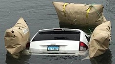 Spoliehali sa na GPS navigáciu, skončili v zamrznutom jazere