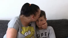 Babka z Krompách mala riešiť šarvátku drasticky. Chlapcovi vraj obúchala hlavu o stenu