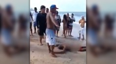 VIDEO: Muža zabil žralok, ked si chcel uľaviť v mori. Predátor mu spôsobil hororové zranenia