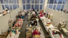 Ukrajina dosiahla v počte prípadov covidu historické maximum. Nakazených je aj veľa detí