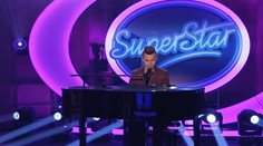 VIDEO: Lacko zahral na klavíri novú pieseň. To boli ale ovácie