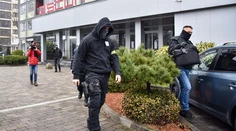 NAKA zasahovala vo firme exministra Petra Žigu
