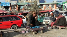Taliban zakázal holičom v provincii Helmand holiť či upravovať brady