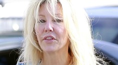 Krásna Heather Locklear to prehnala s plastikami!