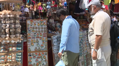 Pozor, aké suveníry veziete z dovolenky. Môže vás to vyjsť draho