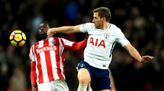 Tottenham pred domácim publikom rozobral Stoke, Chelsea zakopla vo West Hame