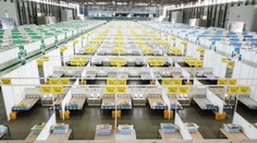 Koronavírus ovládol Čínu. Šanghajské zdravotníctvo je na pokraji zrútenia