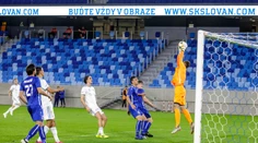 Slovan doma rozobral Nitru, Trenčín si so Sereďou body podelil