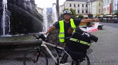 Lekári mu povedali, že oslepne: Sadol na bicykel a prešiel 700 kilometrov len kvôli jednej veci