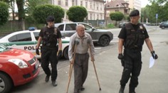 Dôchodca dobodal svoju 25-ročnú manželku