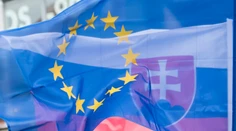 Škandály s eurofondmi môžu pripraviť Slovensko o milióny z Európskej únie