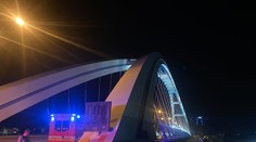 Na moste Apollo bol záhadný lezec. Policajti po ňom nenašli ani stopy