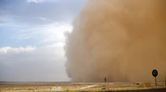 Egypt zasiahla piesočná búrka, turisti sú zatvorení na hoteloch