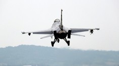 Pátracie tímy našli pri britskom pobreží telo pilota zrútenej americkej stíhačky