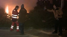 Hádajte, čo robil chlap s fľašou pri ohni v Prešove