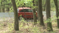 Otca troch detí neúspešne hľadajú už tretí týždeň. Opustené auto stojí v lese dodnes