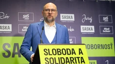 Sulík odchodom prekvapil. Len aby sa mal kam po pauze vrátiť, tvrdí politológ