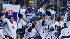 Hokejbal: Slováci sú vo finále! Kanaďania neuniesli prehru a vyvolali hromadnú bitku