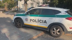 Človek, ktorý má stáť za vyhrážkami na školách, vraj nový e-mail nepísal. Pisateľov je zrejme viac